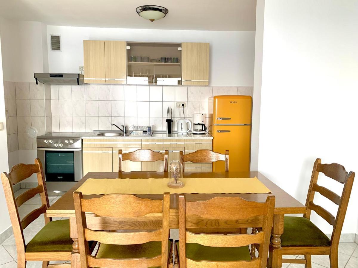 Apartment Ferias Zengg Kültér fotó